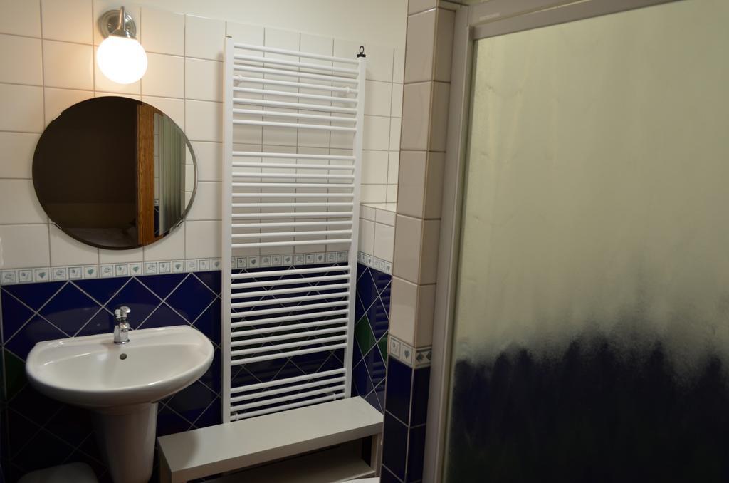 Restaurace A Penzion U Pešíků Červený Kostelec Cameră foto